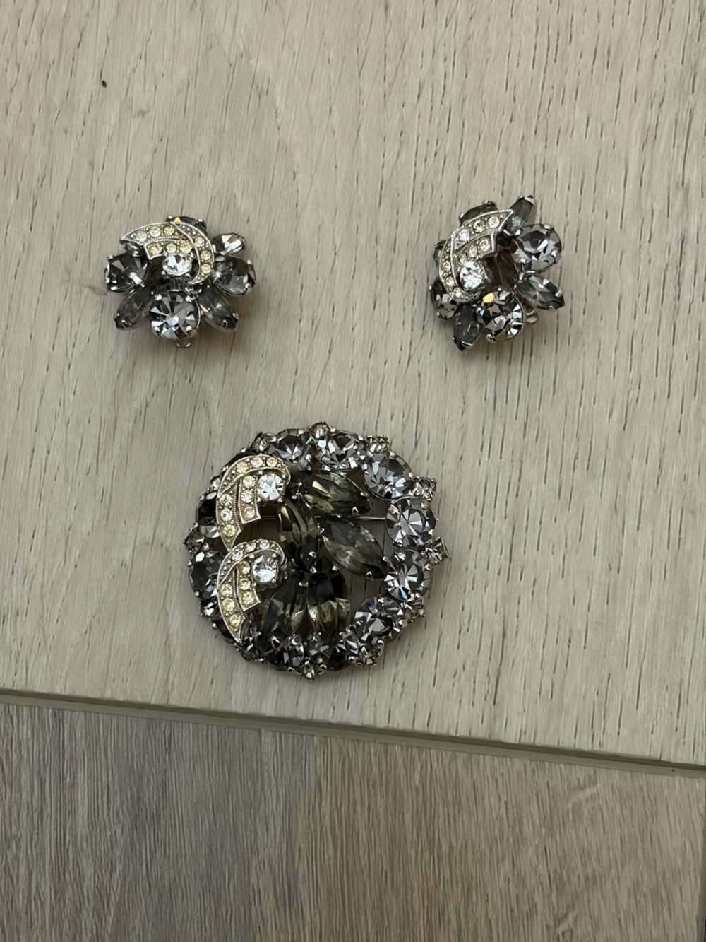 Weiss Vintage Crystal Cluster Brooch and Clip On Earring Set Gray Crystal